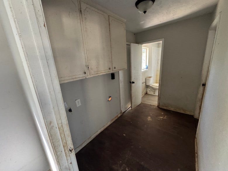 7818 Pin Oak Road, Alvin, TX 77511 7818 Pin Oak Road, Alvin, TX 77511