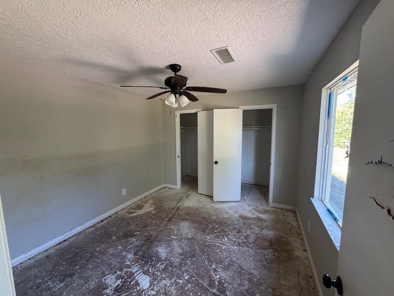 7818 Pin Oak Road, Alvin, TX 77511 7818 Pin Oak Road, Alvin, TX 77511