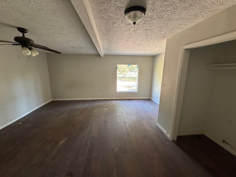 7818 Pin Oak Road, Alvin, TX 77511 7818 Pin Oak Road, Alvin, TX 77511