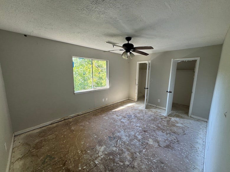 7818 Pin Oak Road, Alvin, TX 77511 7818 Pin Oak Road, Alvin, TX 77511