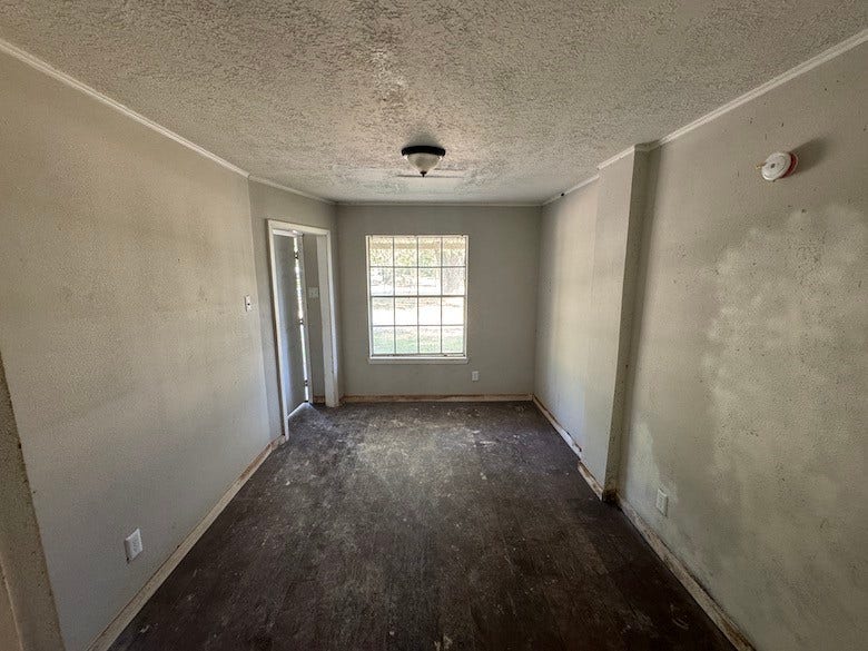7818 Pin Oak Road, Alvin, TX 77511 7818 Pin Oak Road, Alvin, TX 77511