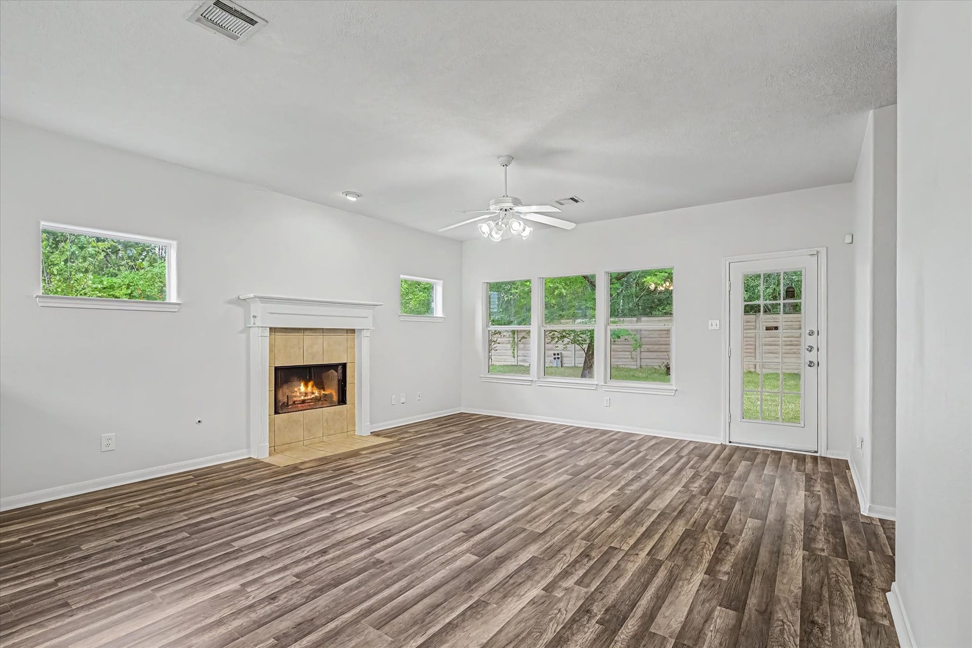 Gas Fireplace for a cozy ambiance