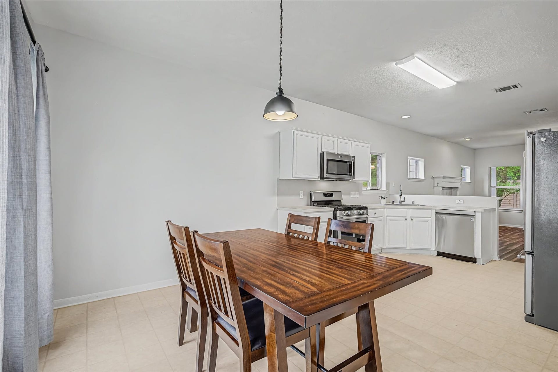 811 Dunwell Court, Spring, TX 77386