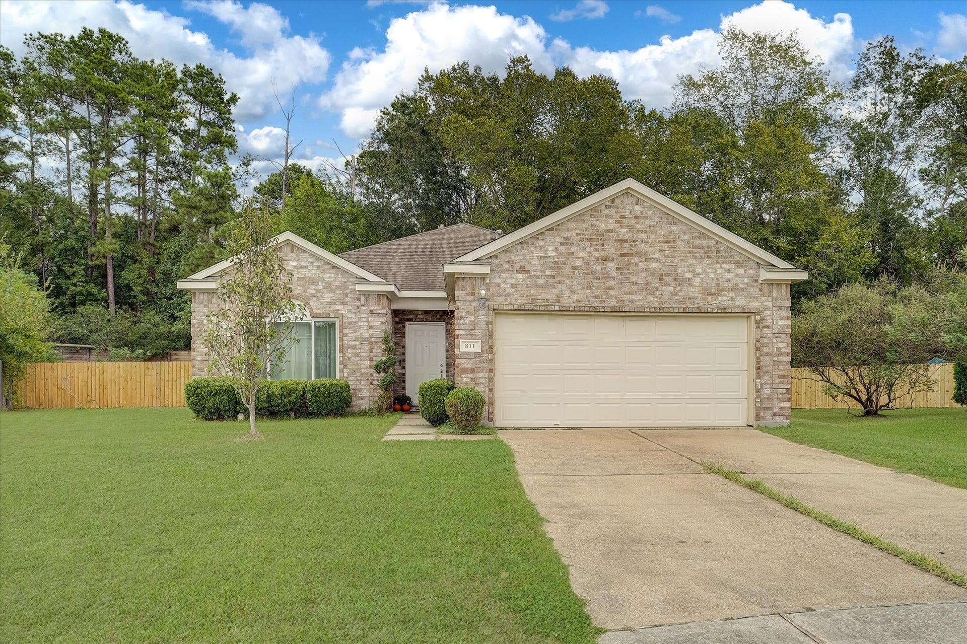 811 Dunwell