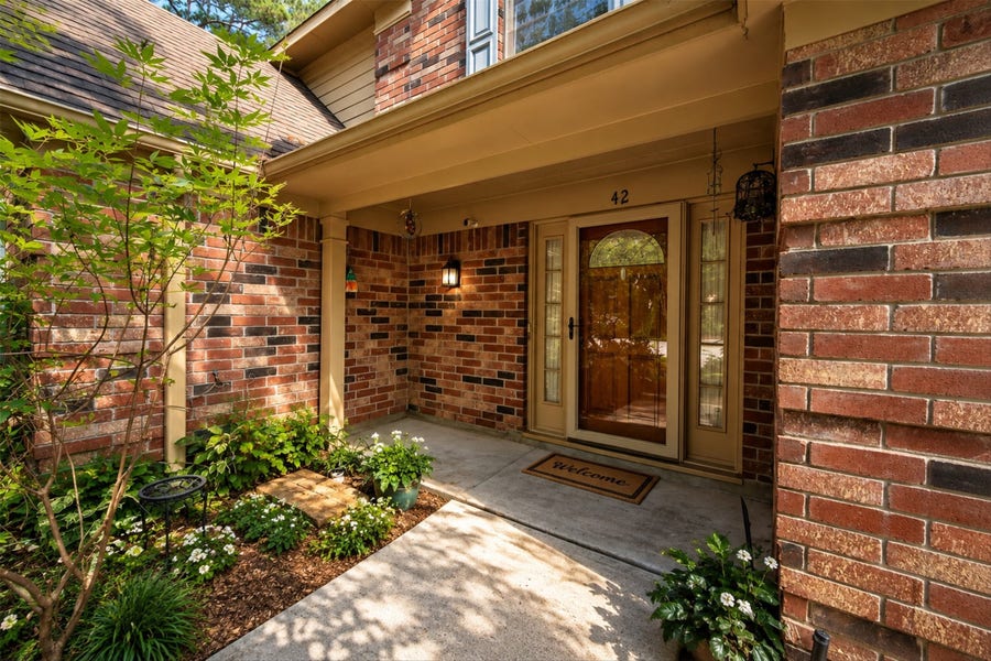 Property photo for 42 Thorn Berry Place, The Woodlands, TX