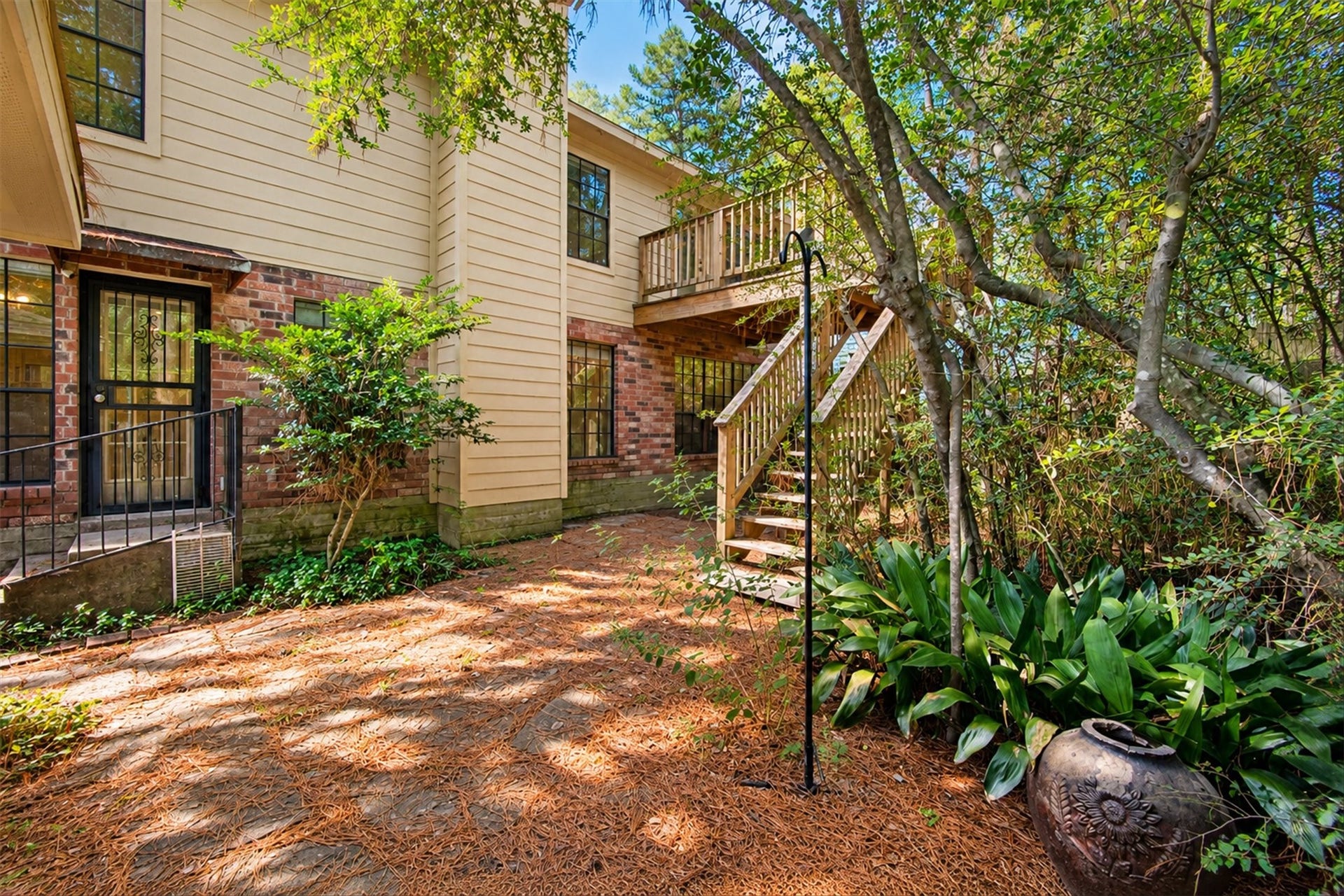 42 Thorn Berry Place, The Woodlands, TX 77381 42 Thorn Berry Place, The Woodlands, TX 77381