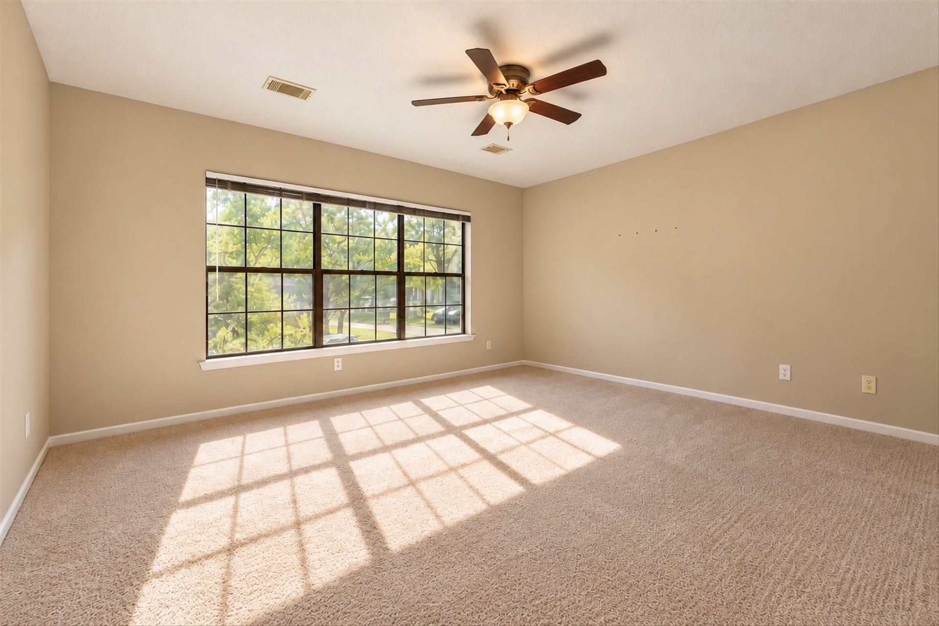 42 Thorn Berry Place, The Woodlands, TX 77381 42 Thorn Berry Place, The Woodlands, TX 77381