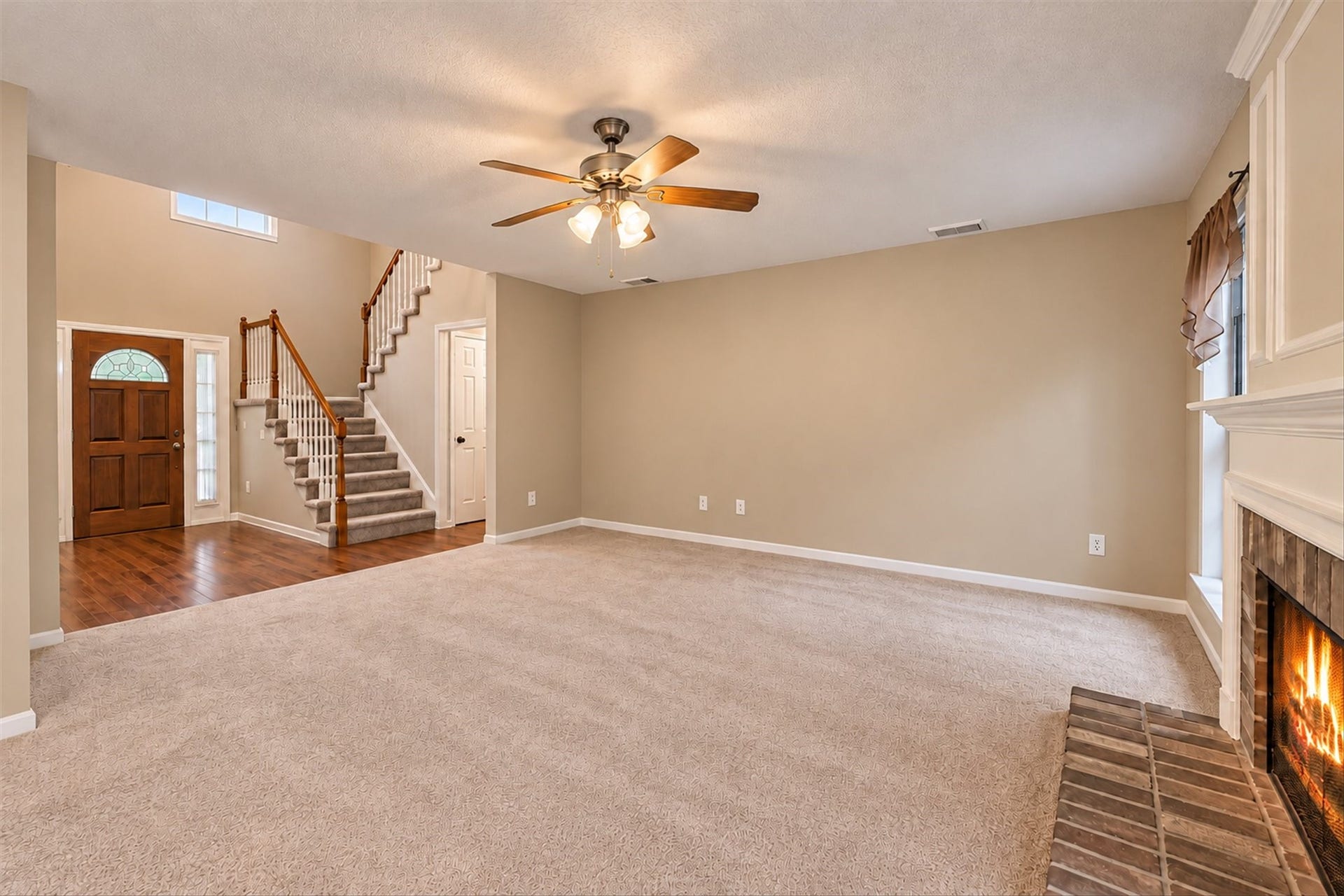 42 Thorn Berry Place, The Woodlands, TX 77381 42 Thorn Berry Place, The Woodlands, TX 77381