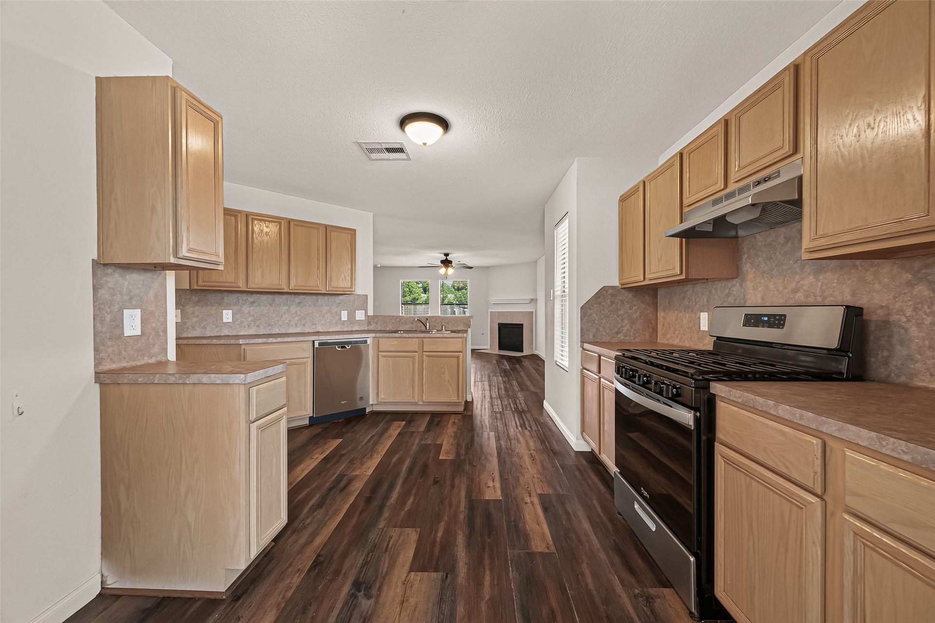 14837 Peachmeadow Lane, Channelview, TX 77530 Kitchen with plenty of Space
