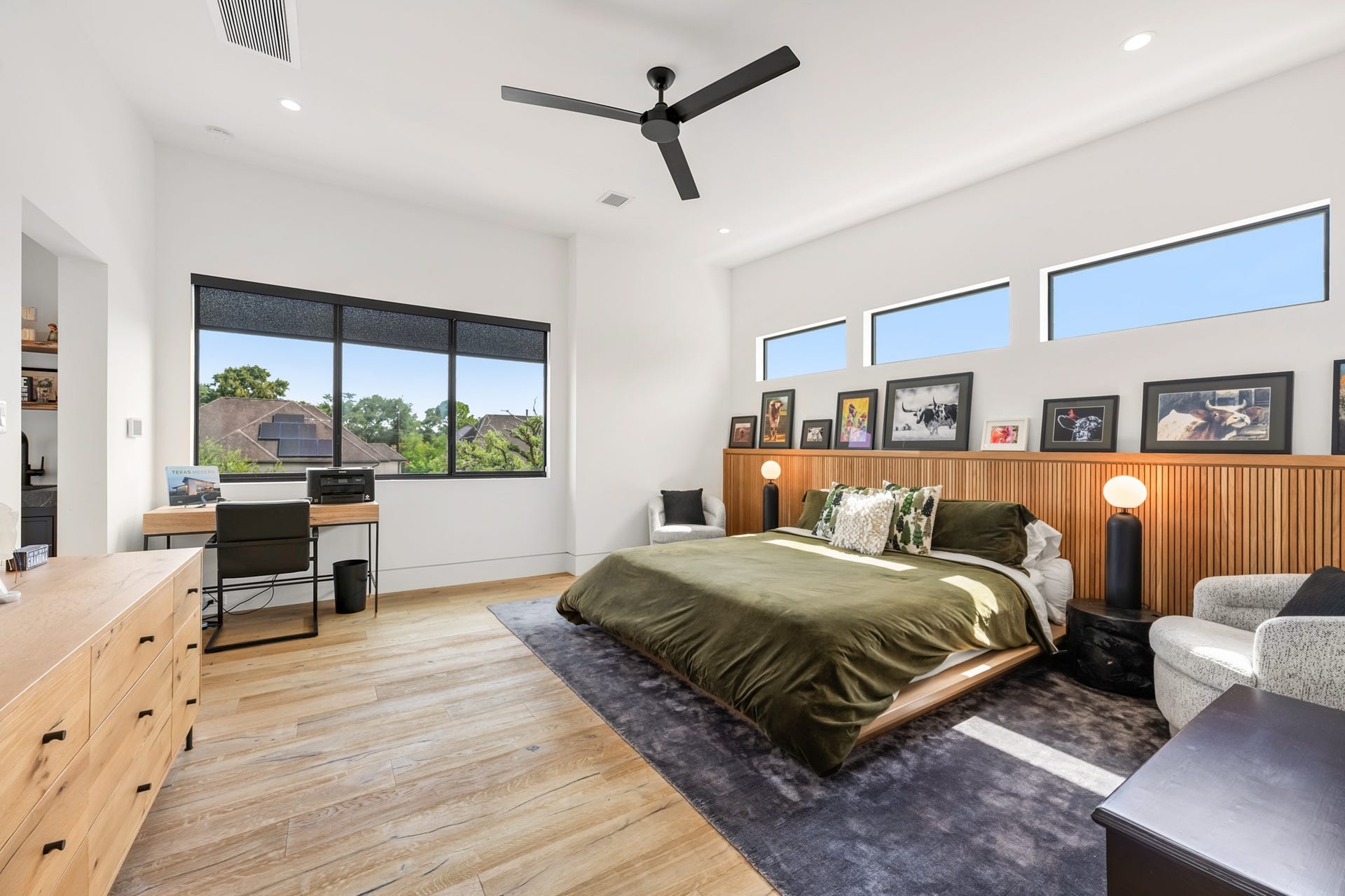 4130 Glenshire Street, Houston, TX 77025 4130 Glenshire Street, Houston, TX 77025
