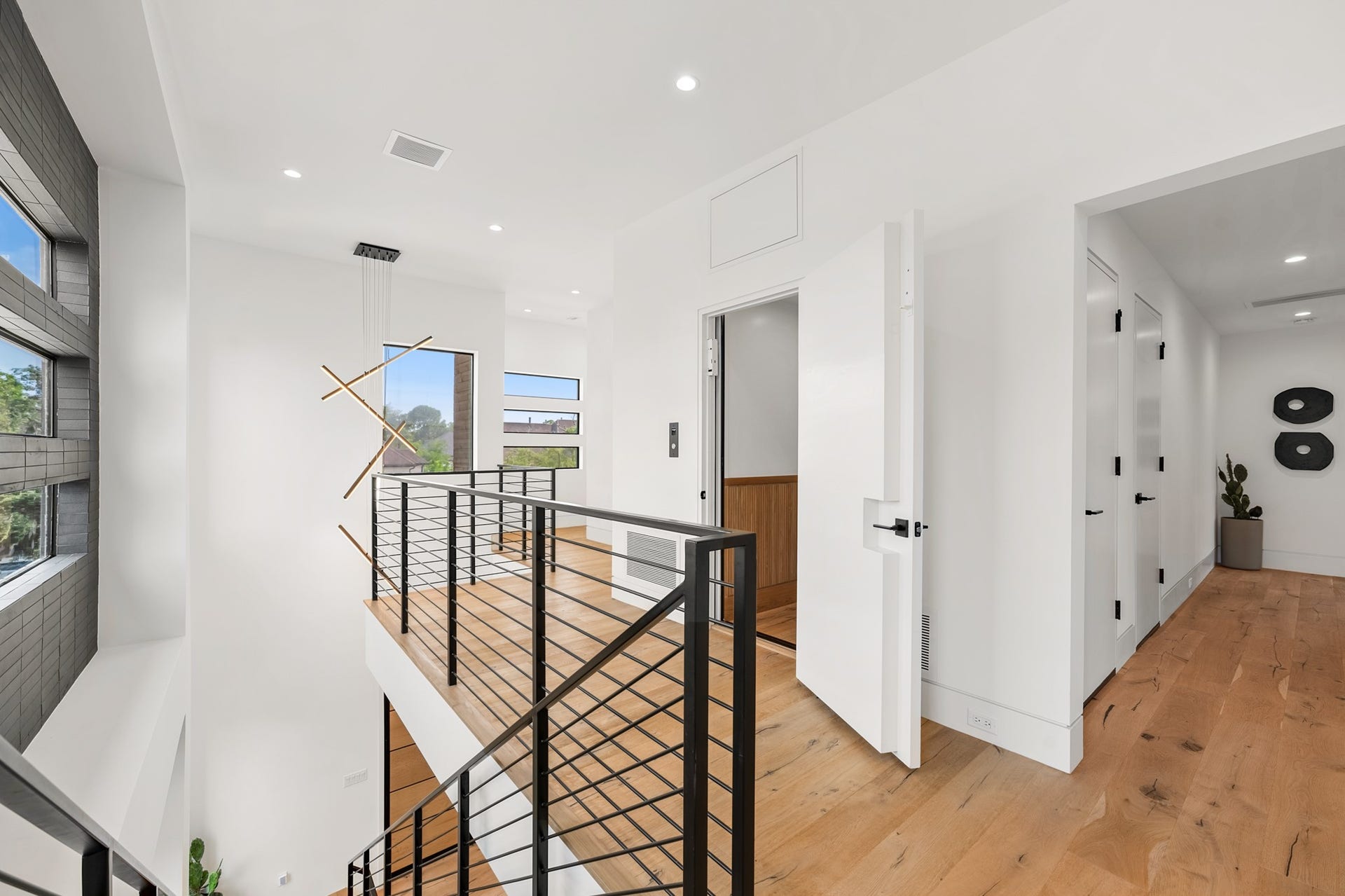 4130 Glenshire Street, Houston, TX 77025 4130 Glenshire Street, Houston, TX 77025