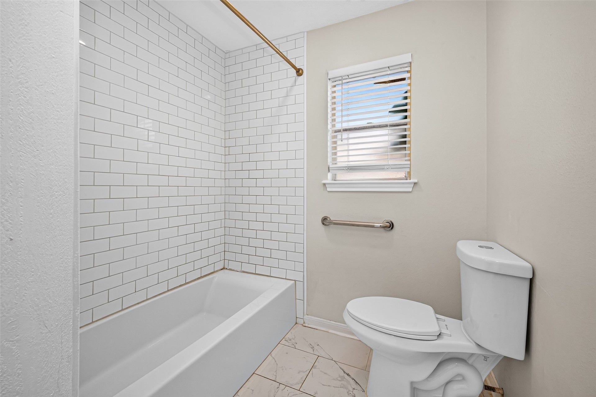 1319 Forsythe Lane, Houston, TX 77073 1319 Forsythe Lane, Houston, TX 77073