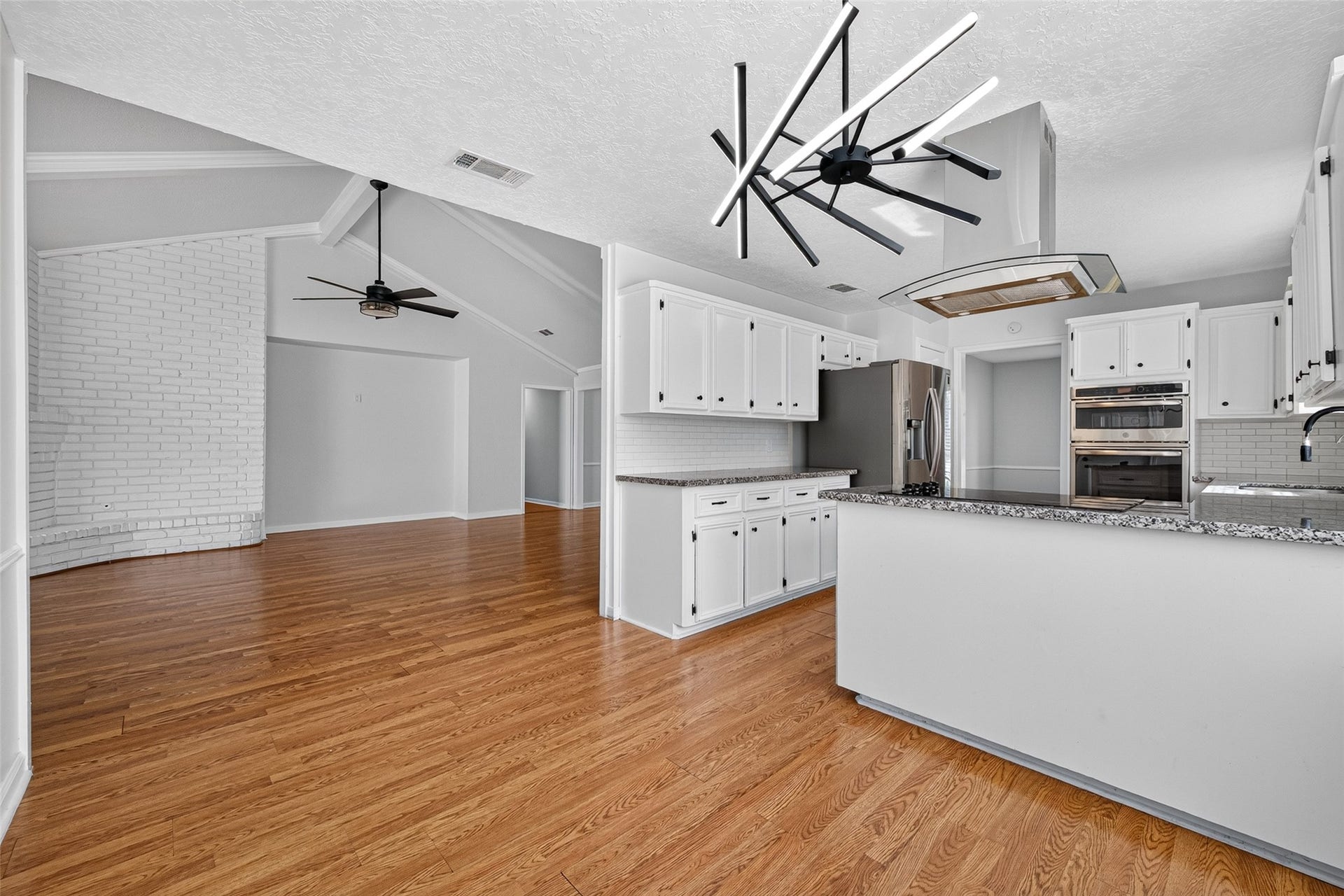 1319 Forsythe Lane, Houston, TX 77073 1319 Forsythe Lane, Houston, TX 77073