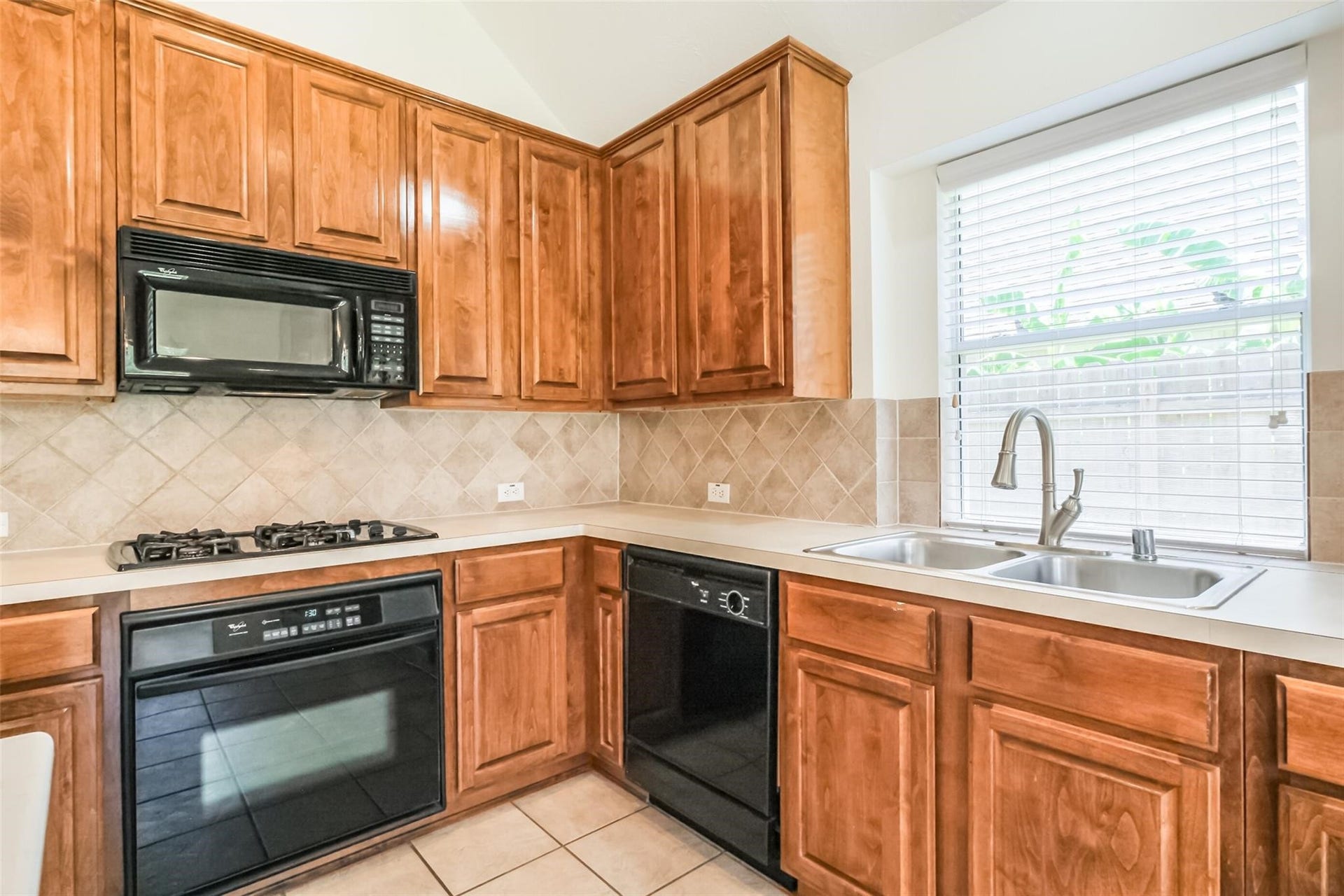 3819 Bailey Lane, Missouri City, TX 77459 3819 Bailey Lane, Missouri City, TX 77459