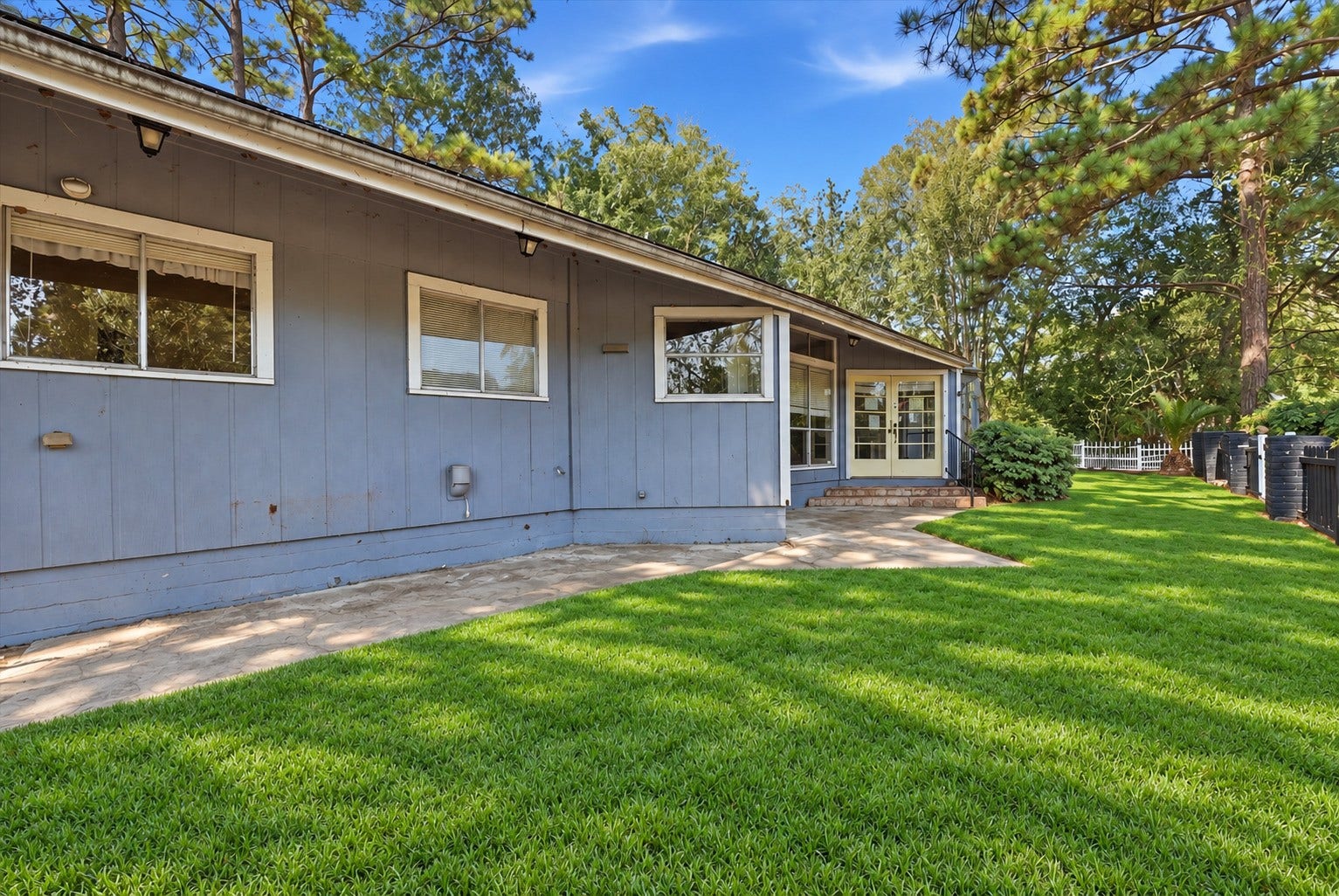 3523 Woodland Lane, Montgomery, TX 77356 3523 Woodland Lane, Montgomery, TX 77356