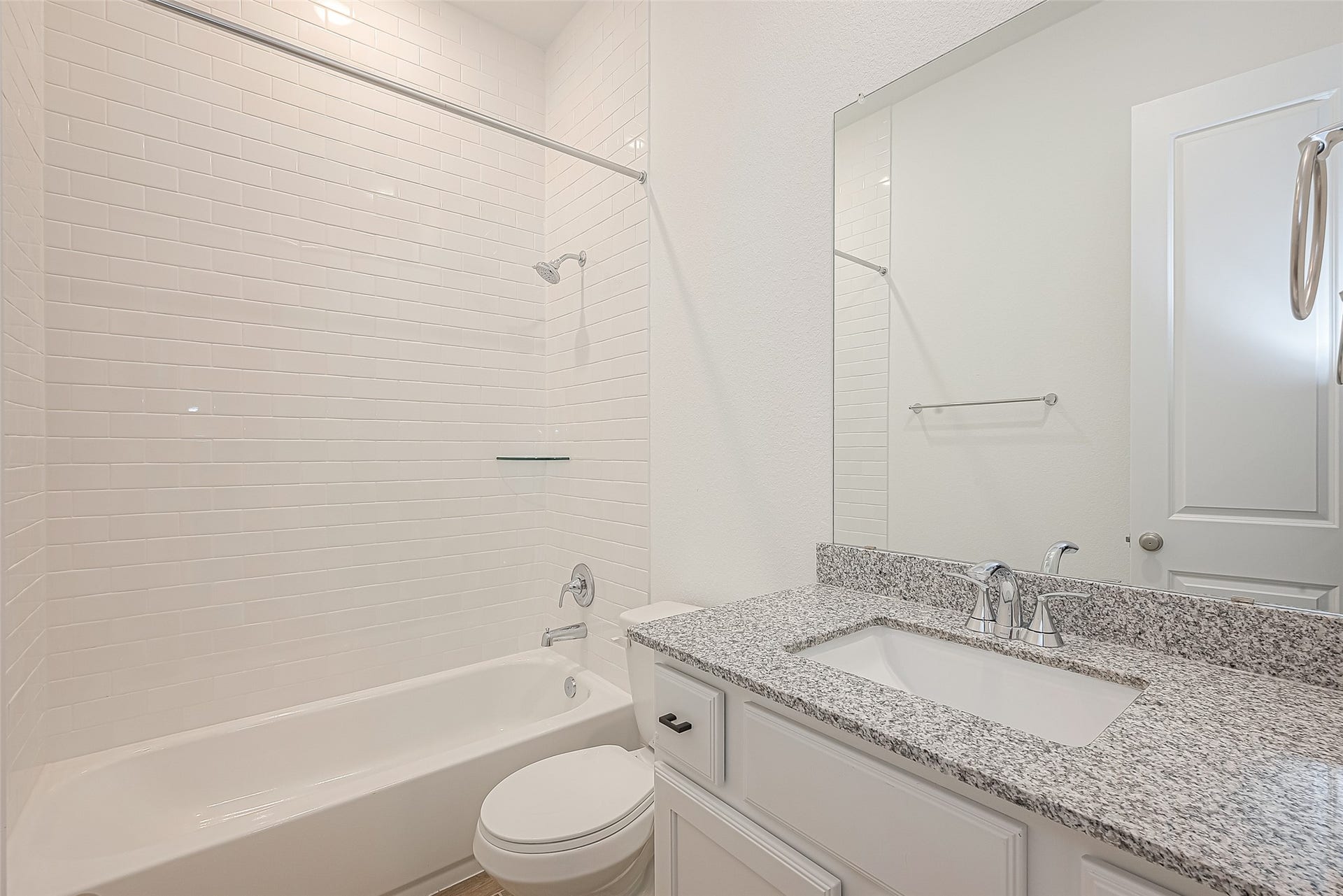 235 Sky Top Drive, Montgomery, TX 77316