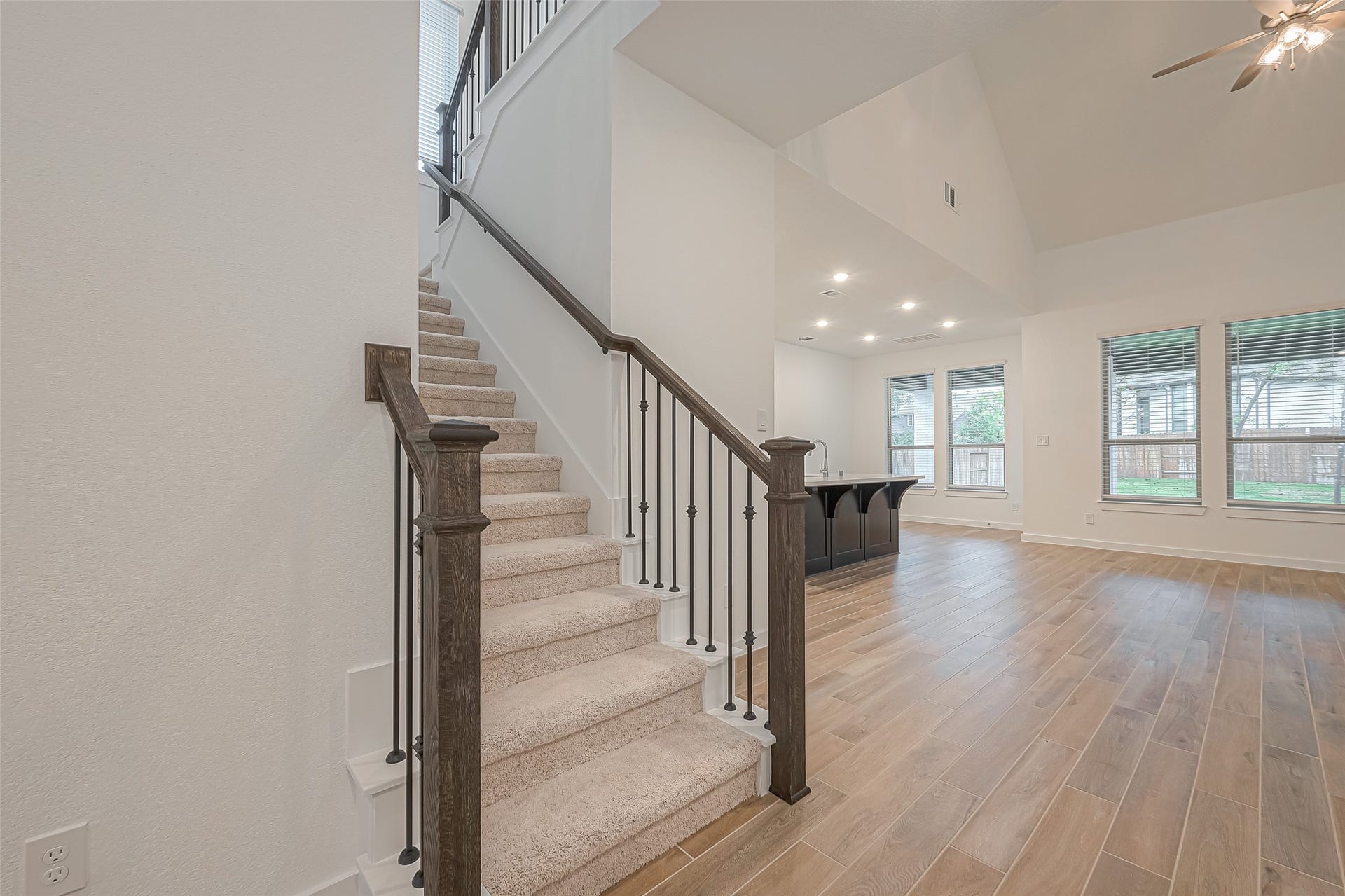 235 Sky Top Drive, Montgomery, TX 77316
