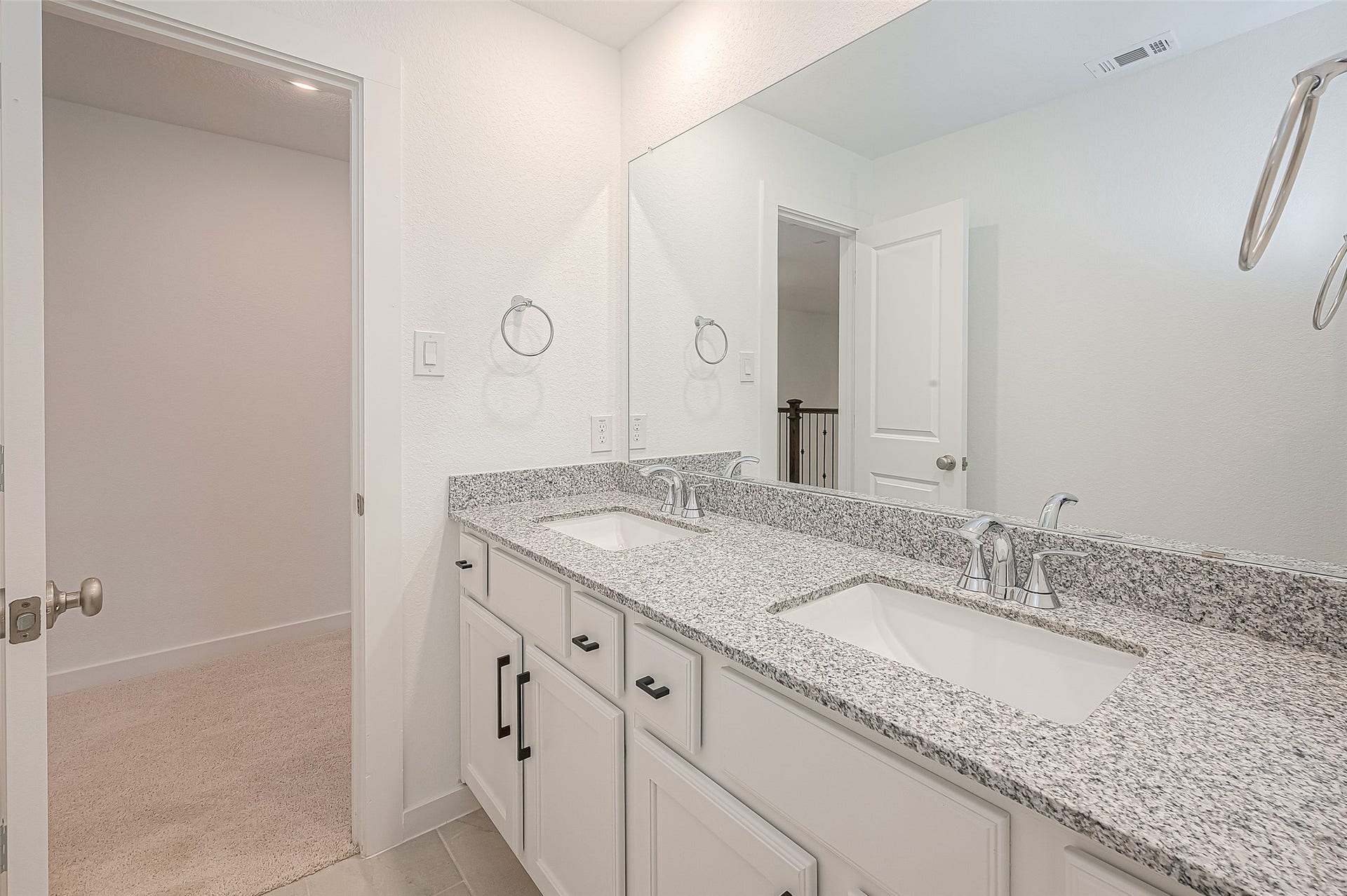 235 Sky Top Drive, Montgomery, TX 77316
