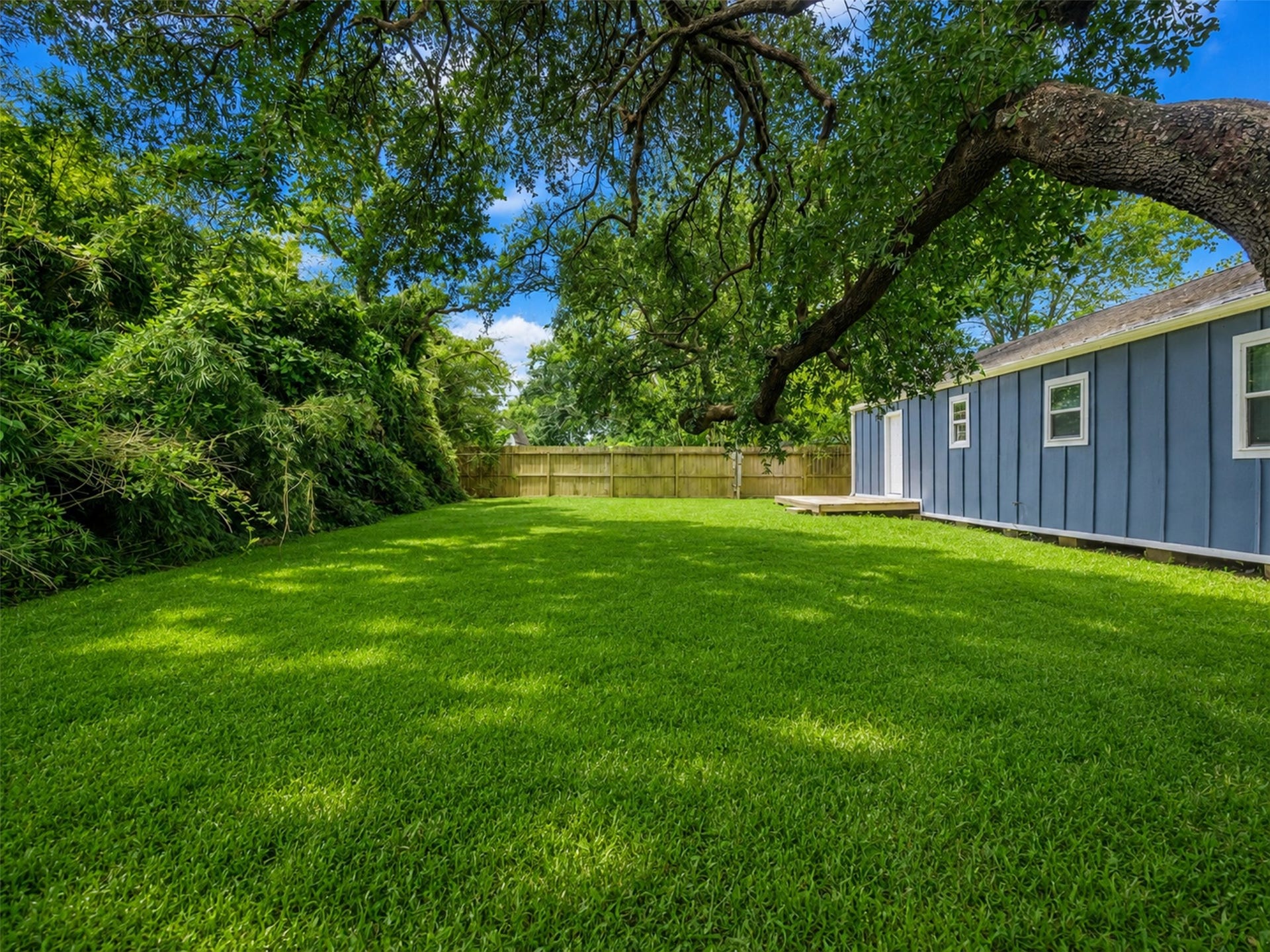 12313 23rd Street, Santa Fe, TX 77510 12313 23rd Street, Santa Fe, TX 77510