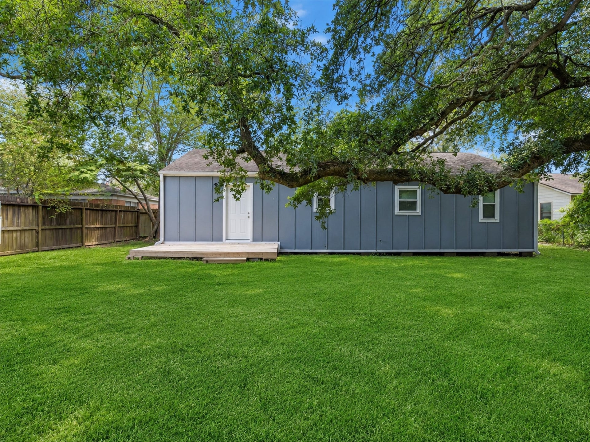 12313 23rd Street, Santa Fe, TX 77510 12313 23rd Street, Santa Fe, TX 77510