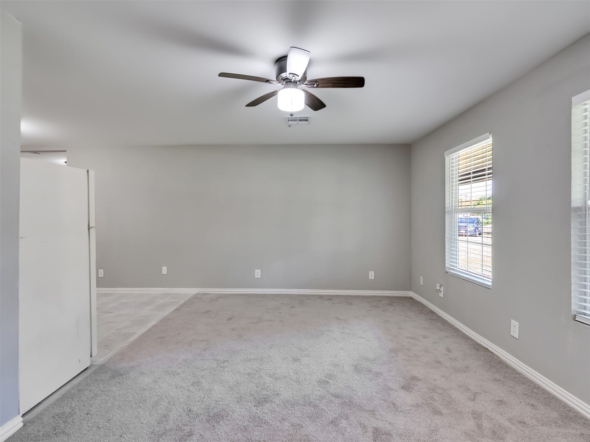 12313 23rd Street, Santa Fe, TX 77510 Living room.