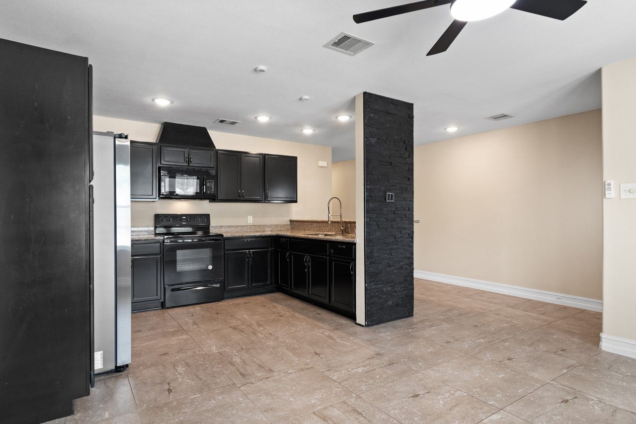 3723 Putnam Drive, Bacliff, TX 77518 3723 Putnam Drive, Bacliff, TX 77518