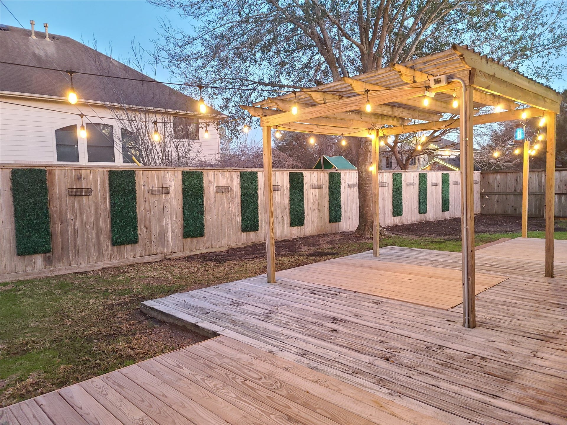 View of the backyard from the primary bedroom