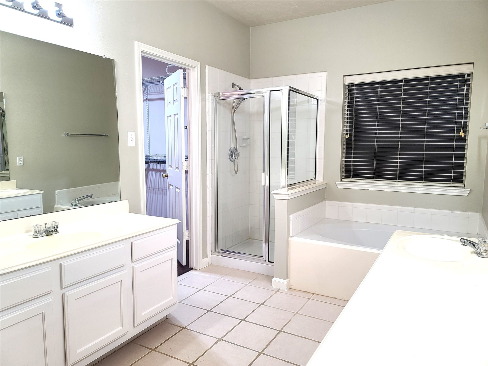 6002 N Fawnlake Drive, Katy, TX 77493