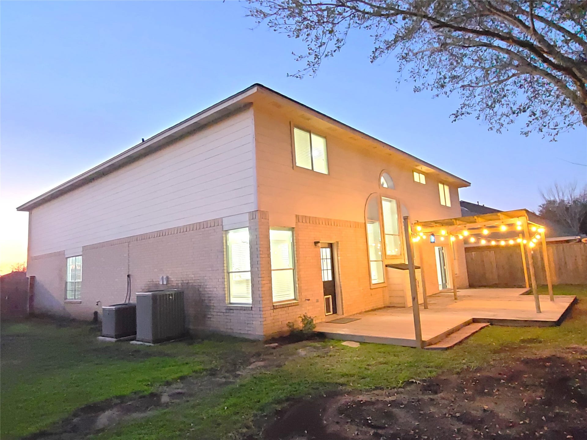 View of spacious backyard.  Owner will instal new grass in March, which is when it is recommended.