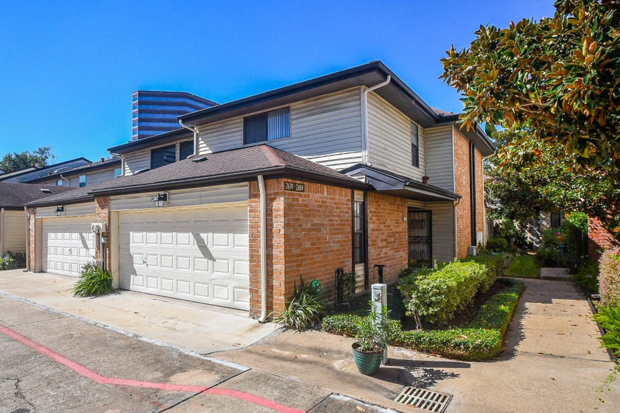 Property photo for 2684 Bering Drive, Houston, TX