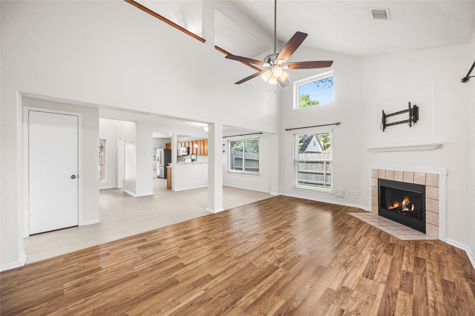 16003 Salton Point Drive, Friendswood, TX 77546 Additional view of living room.