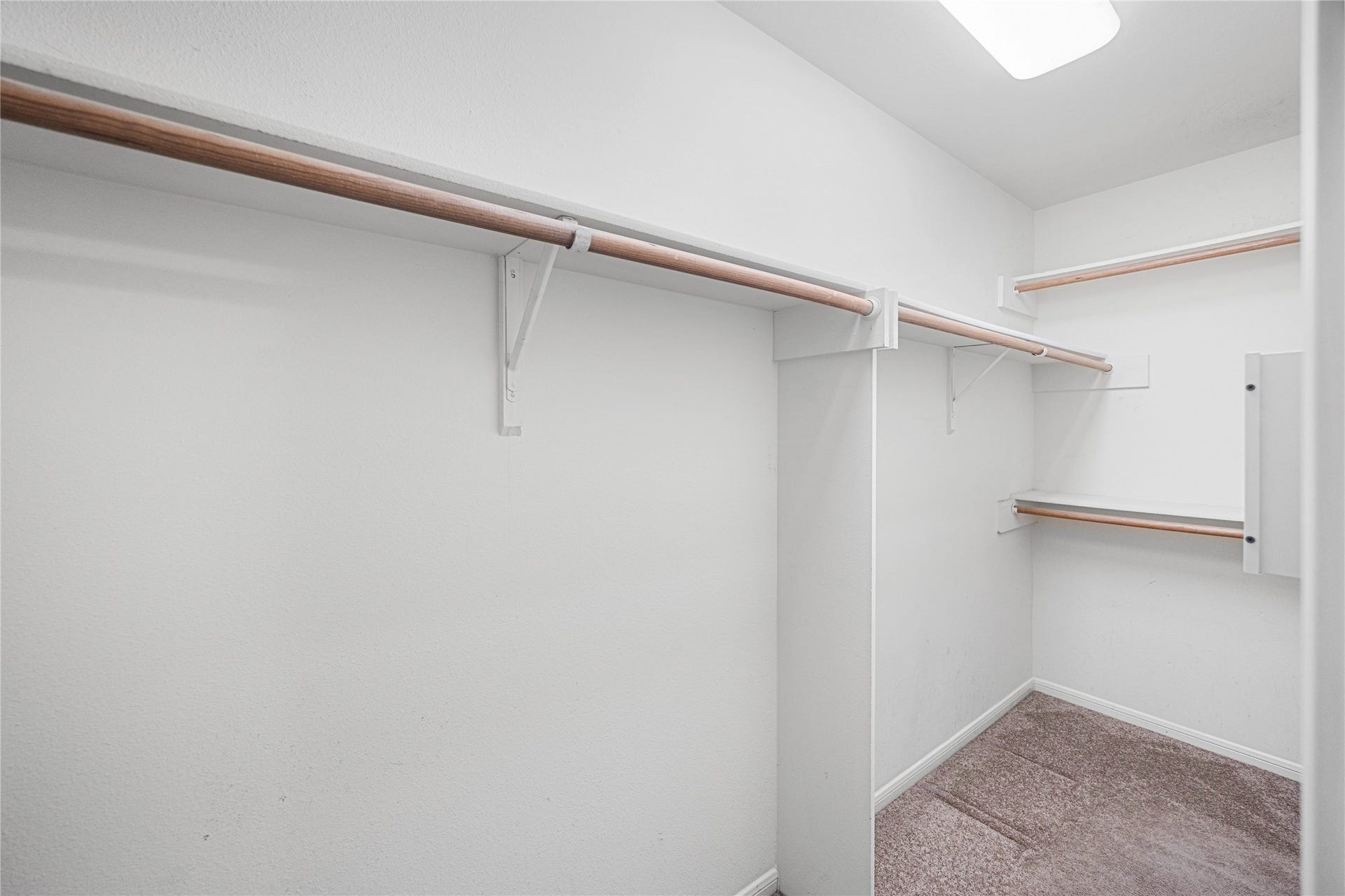 16003 Salton Point Drive, Friendswood, TX 77546 Primary Walk-In Closet.
