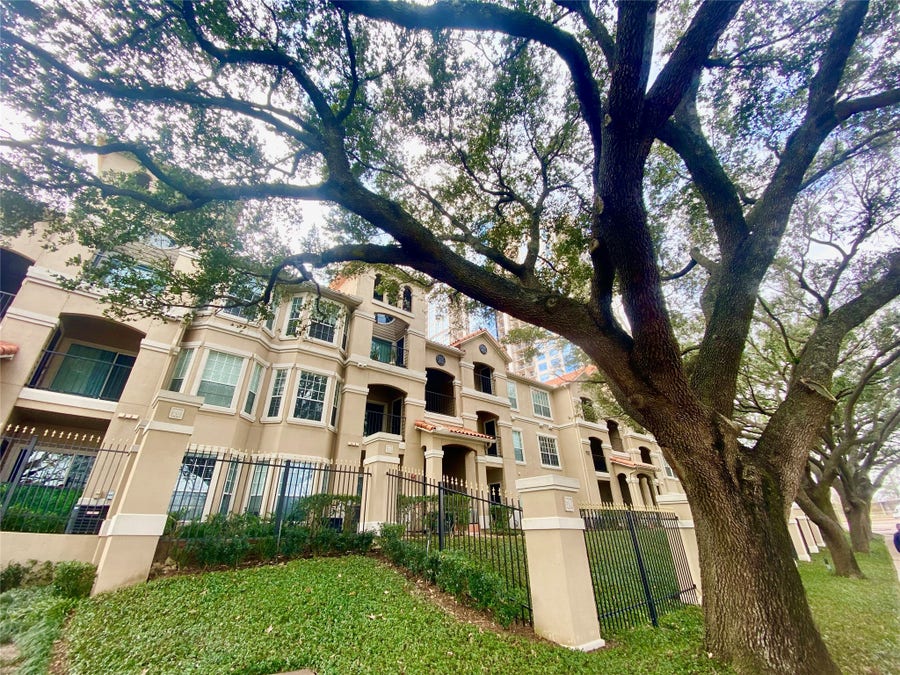 Property photo for 3231 Allen Parkway, #1205, Houston, TX