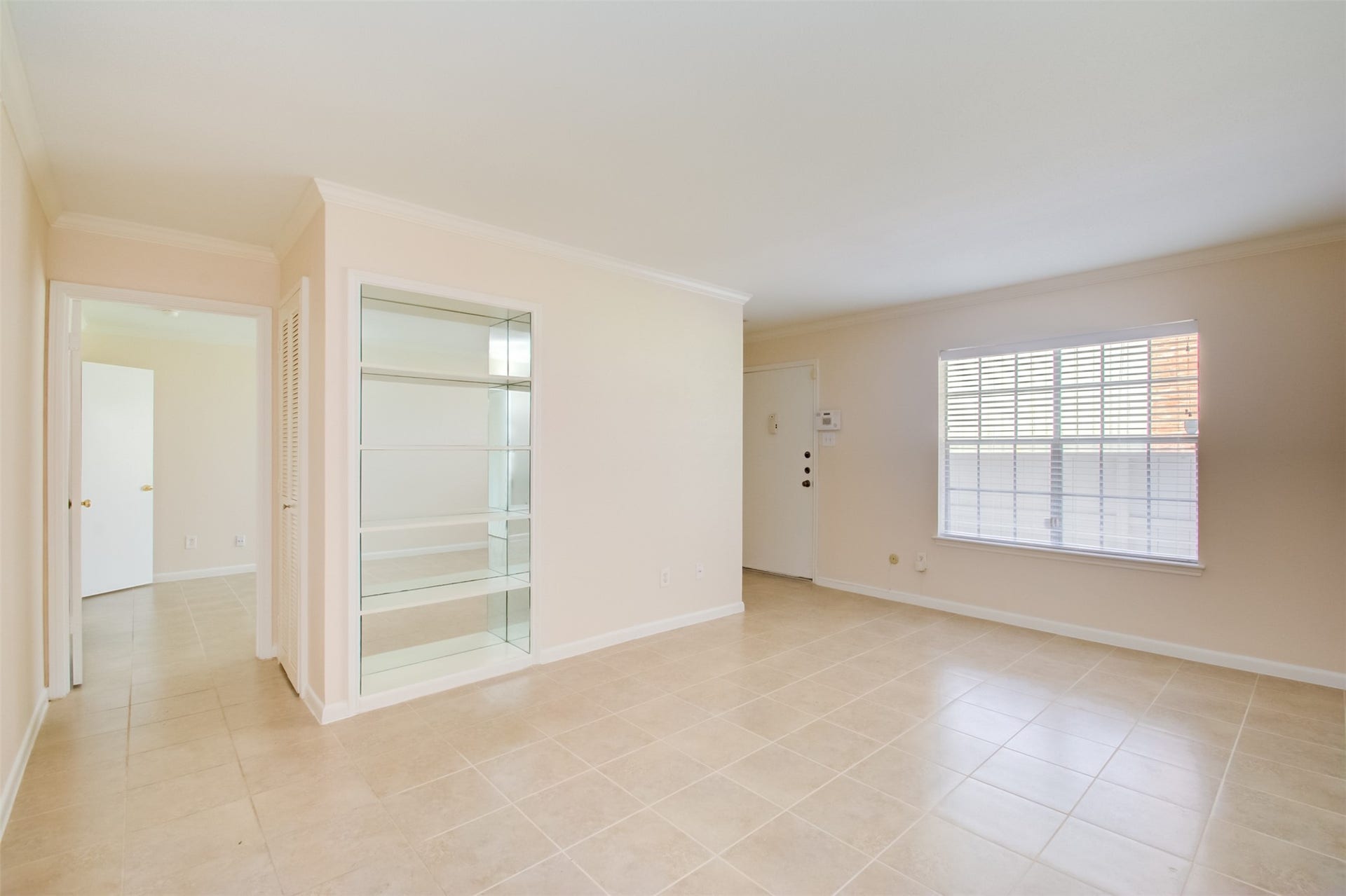 2350 Bering Drive, #71, Houston, TX 77057