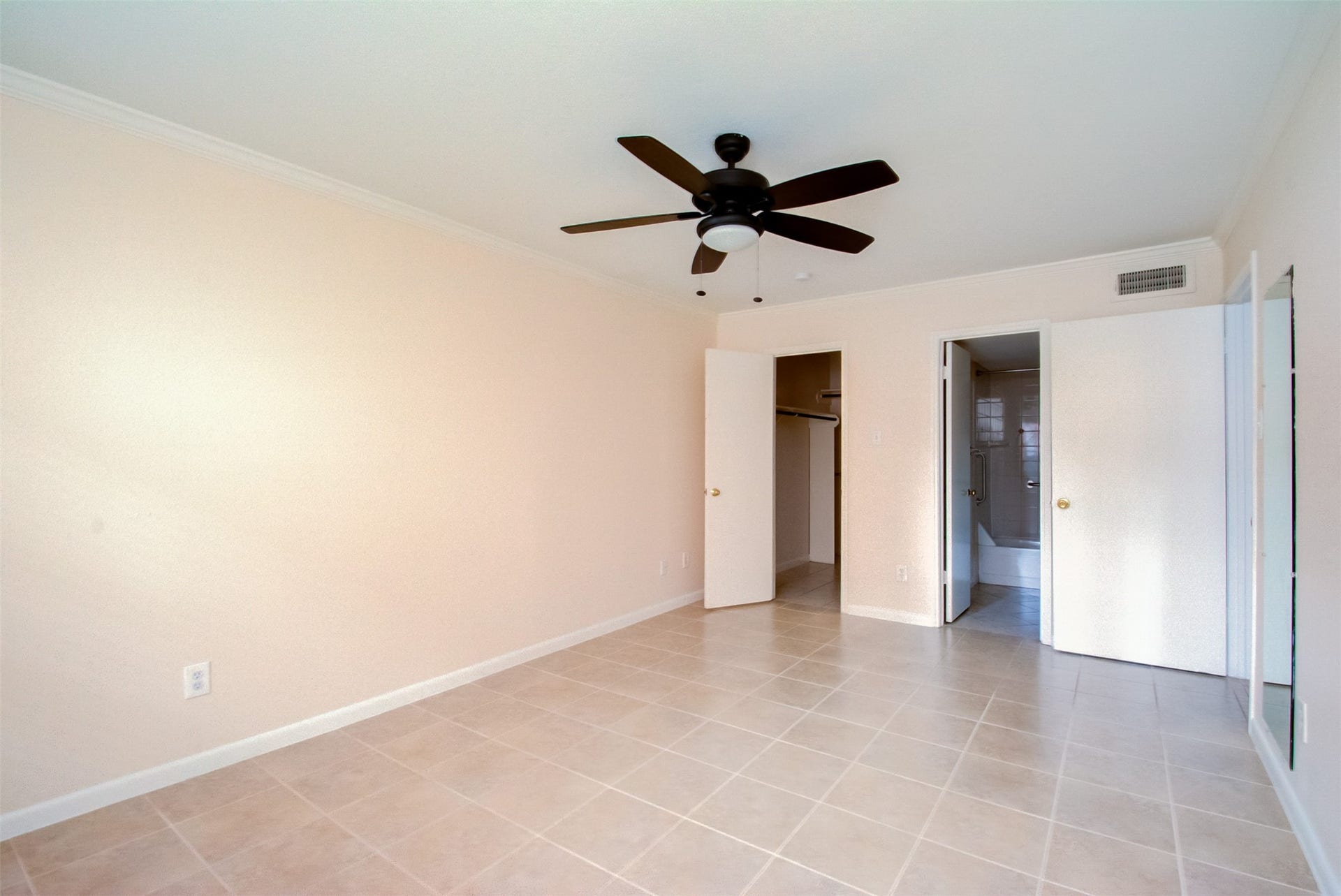 2350 Bering Drive, #71, Houston, TX 77057