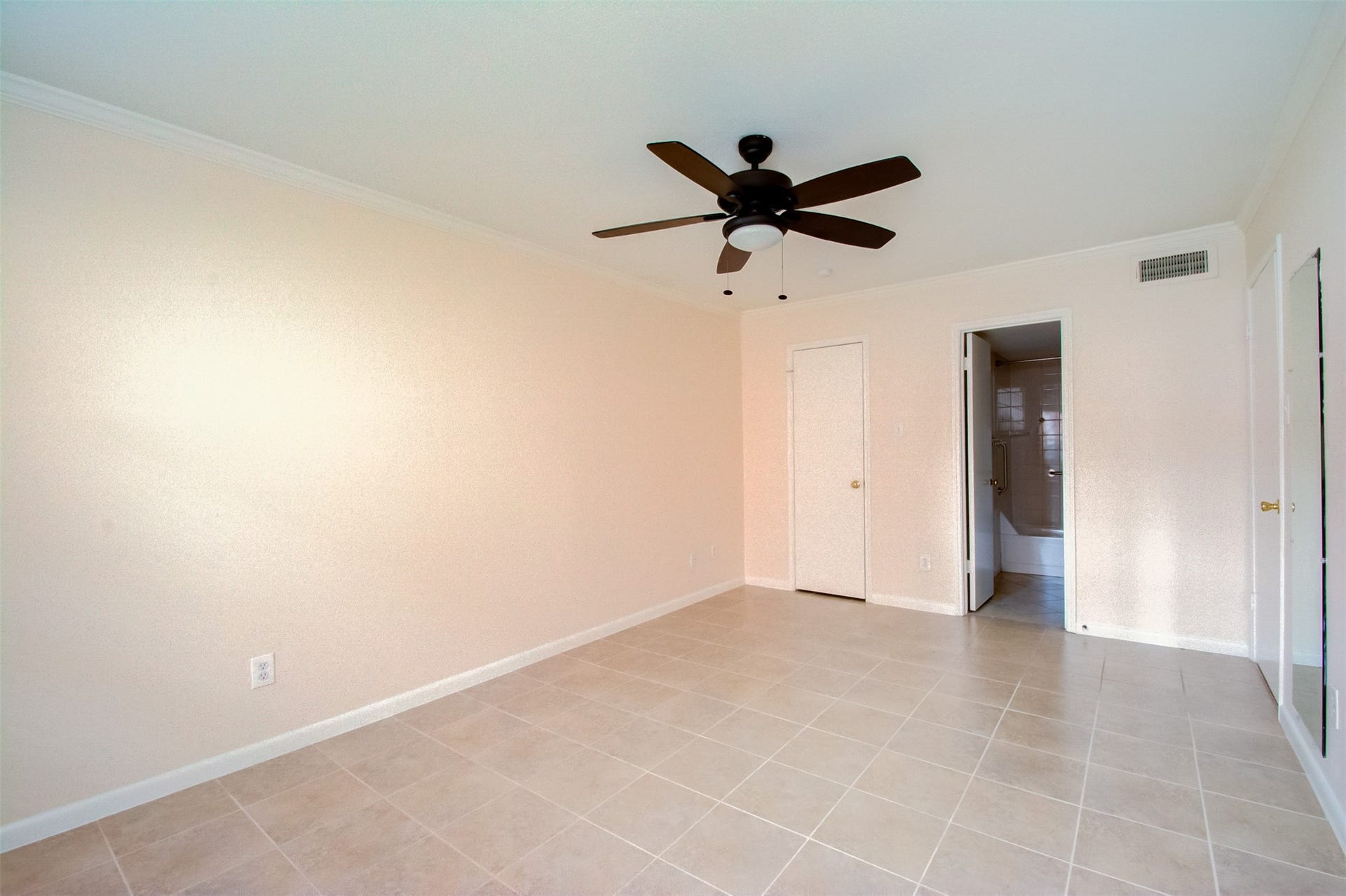 2350 Bering Drive, #71, Houston, TX 77057