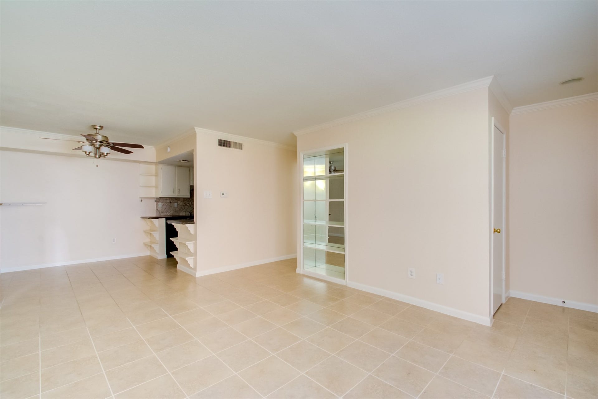 2350 Bering Drive, #71, Houston, TX 77057