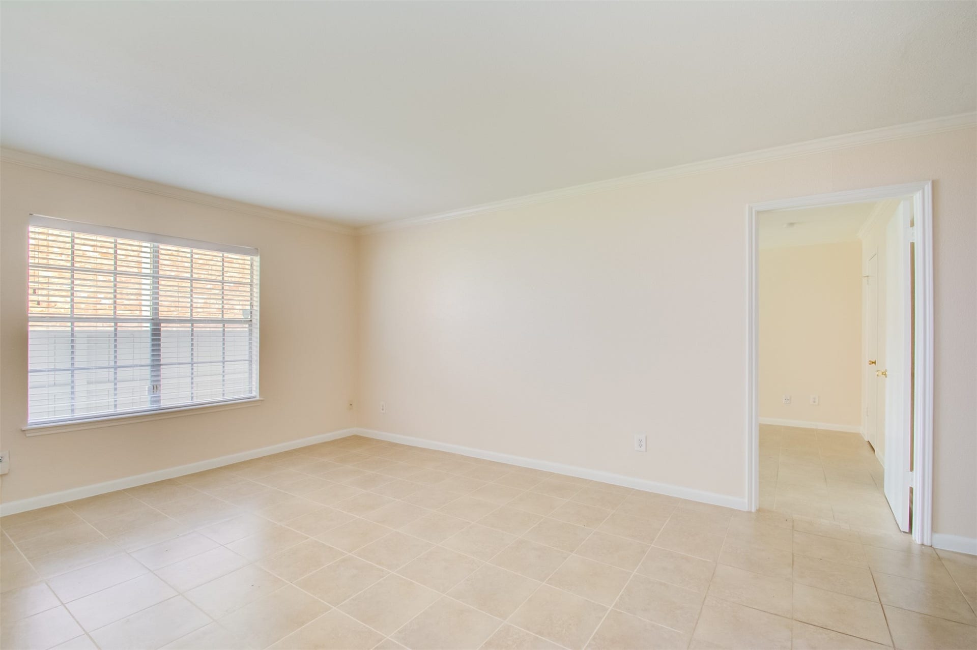 2350 Bering Drive, #71, Houston, TX 77057