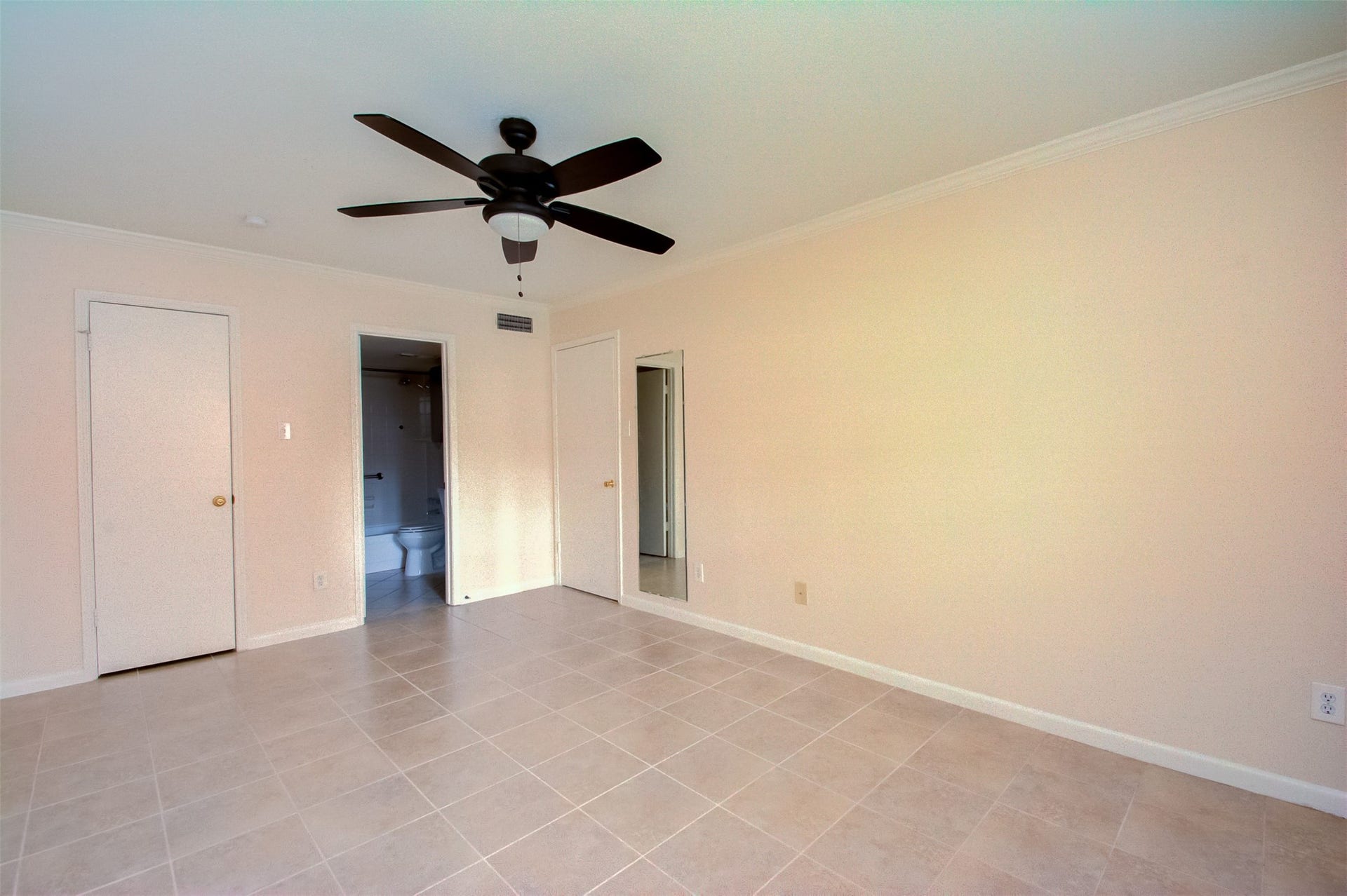 2350 Bering Drive, #71, Houston, TX 77057