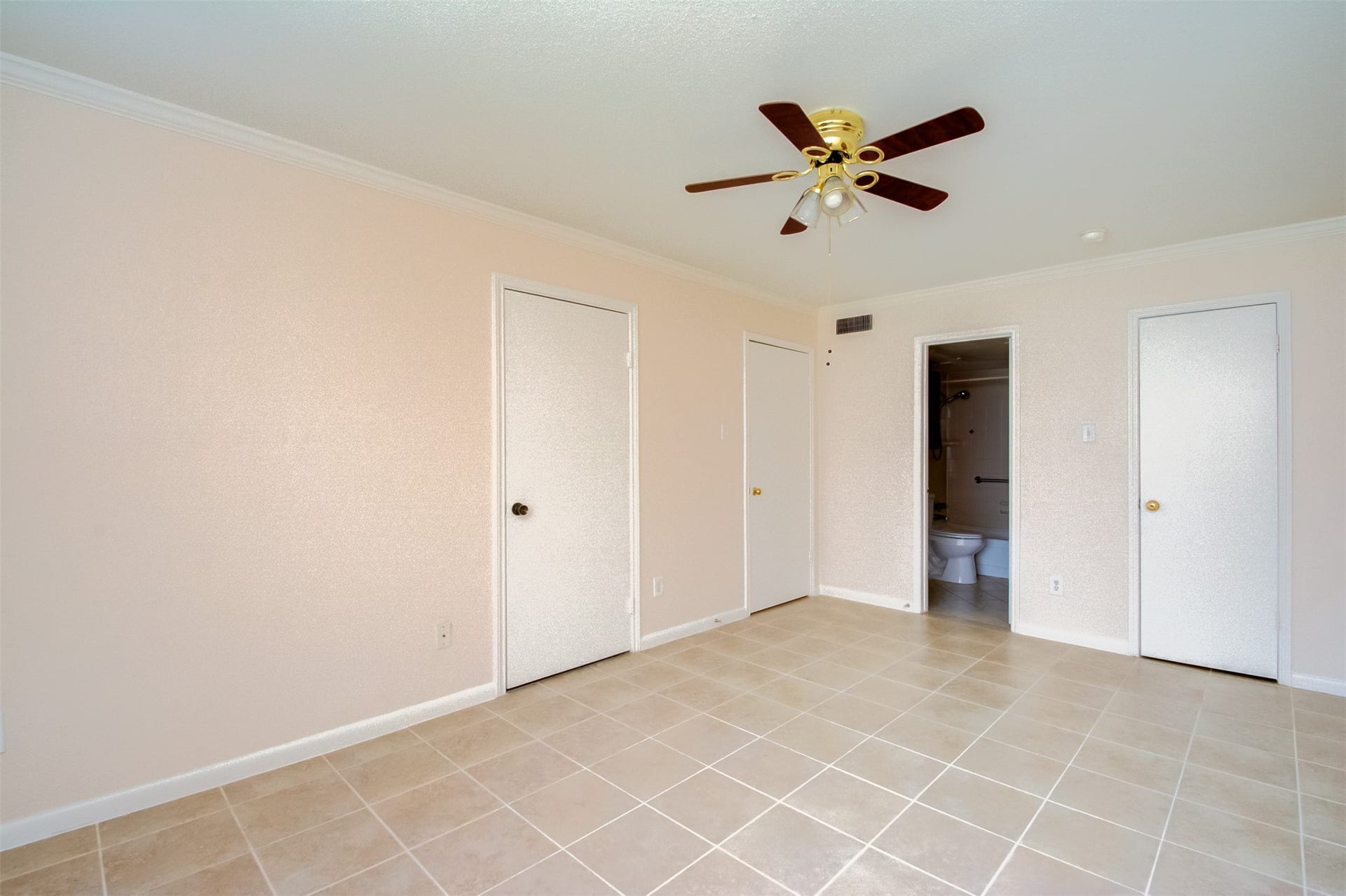 2350 Bering Drive, #71, Houston, TX 77057