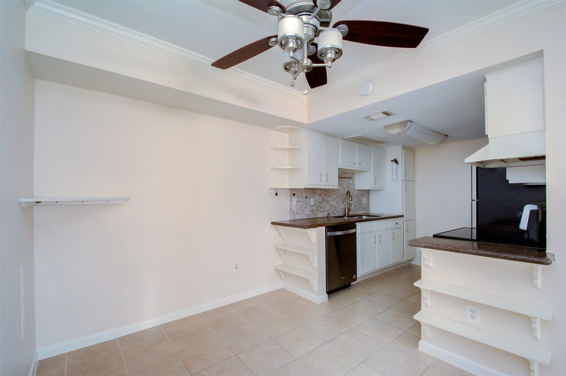 2350 Bering Drive, #71, Houston, TX 77057