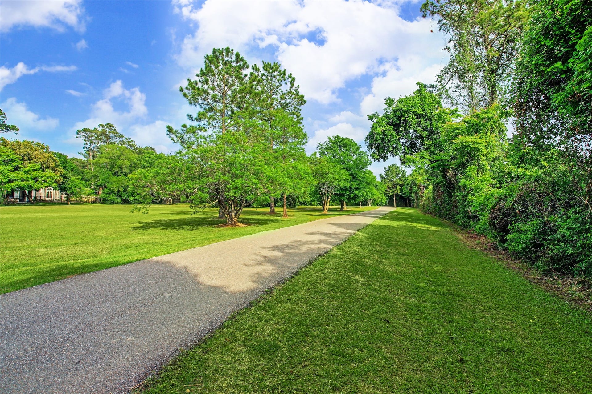 13727 Camara Lane, Houston, TX 77079 Terry Hershey Hike & Bike Trails offers over 11 miles of trails.