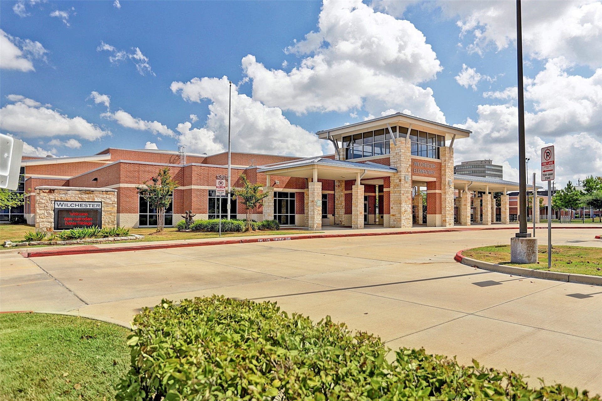 13727 Camara Lane, Houston, TX 77079 13727 Camara is zoned to Wilchester Elementary in SBISD.