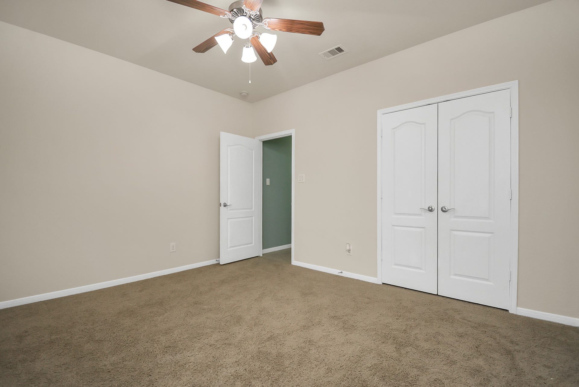 15222 Rigby Point Lane, Cypress, TX 77429 Another great sized secondary bedroom