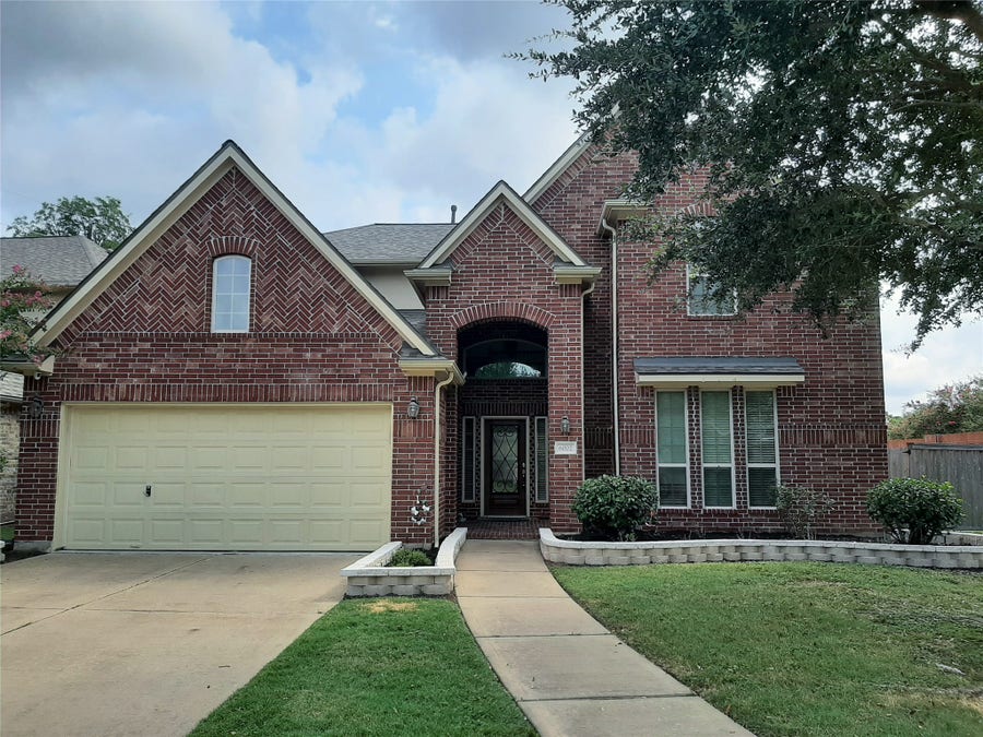 Property photo for 6002 Mangrove Falls Court, Sugar Land, TX