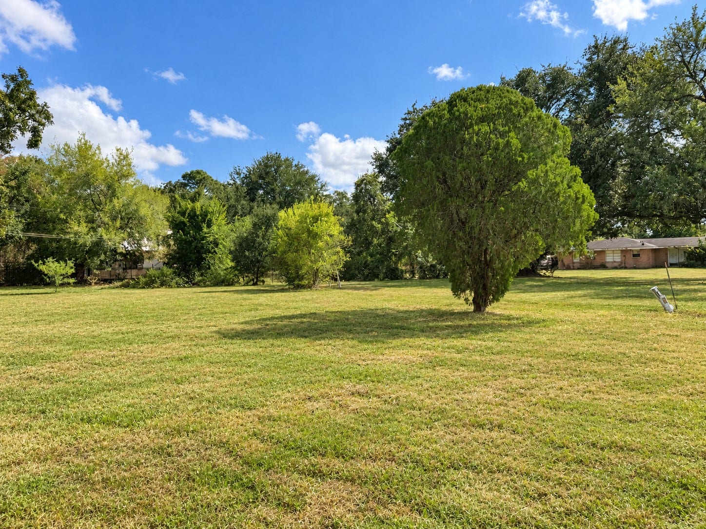 2211 Erickson Street, La Marque, TX 77568 2211 Erickson Street, La Marque, TX 77568