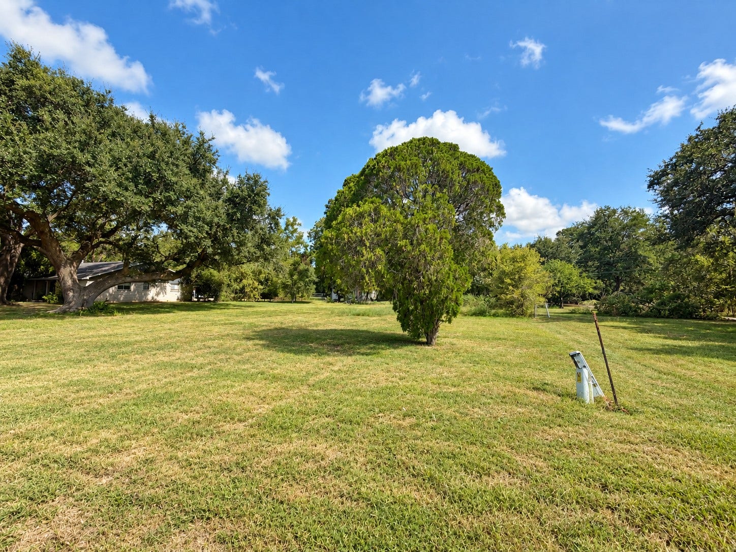 2211 Erickson Street, La Marque, TX 77568 2211 Erickson Street, La Marque, TX 77568