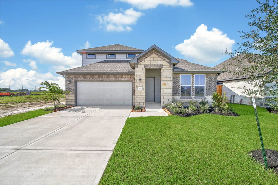 Property photo for 1832 Rory Christine Drive, Rosharon, TX