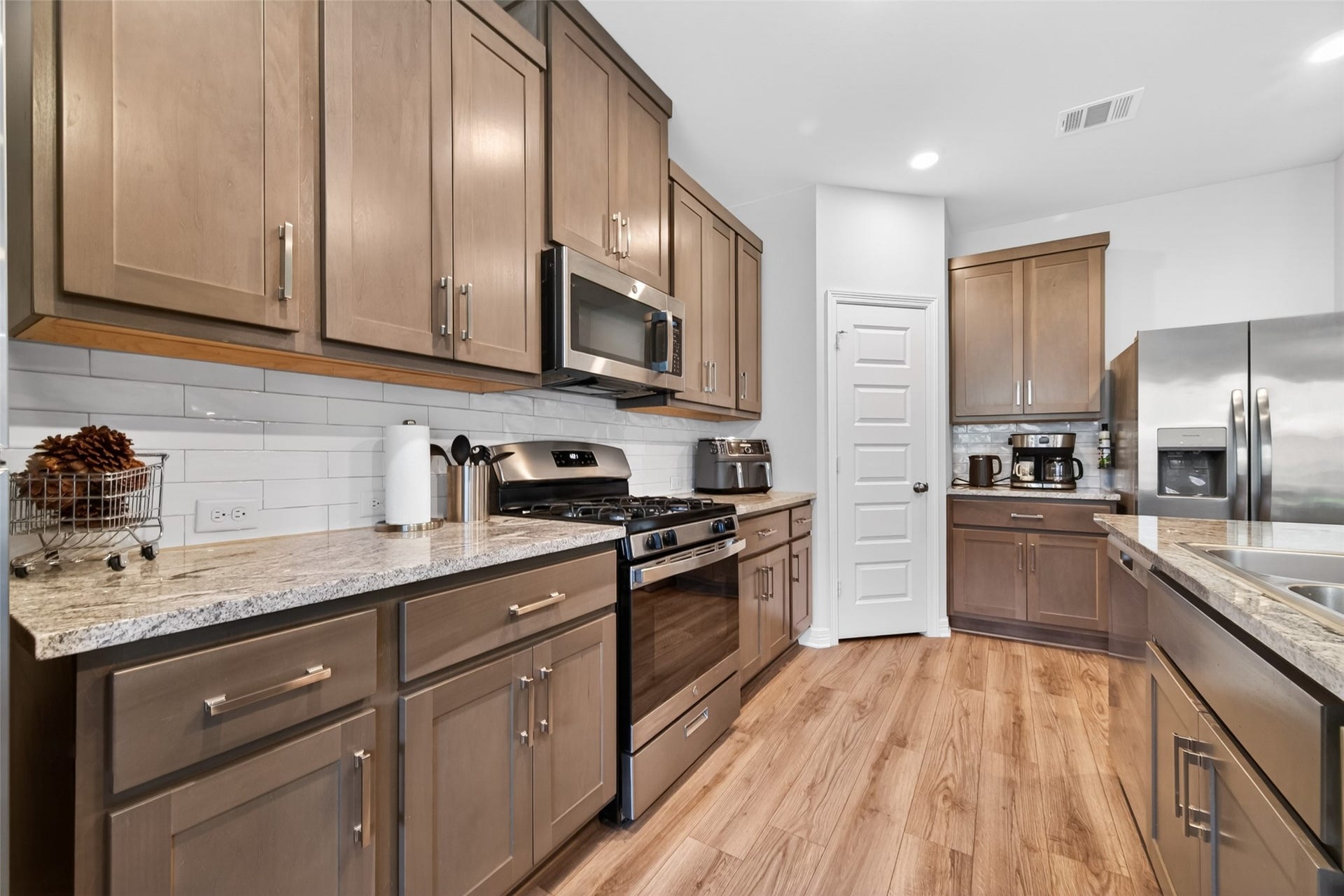 2836 Terrace Grove Drive, Conroe, TX 77304 2836 Terrace Grove Drive, Conroe, TX 77304