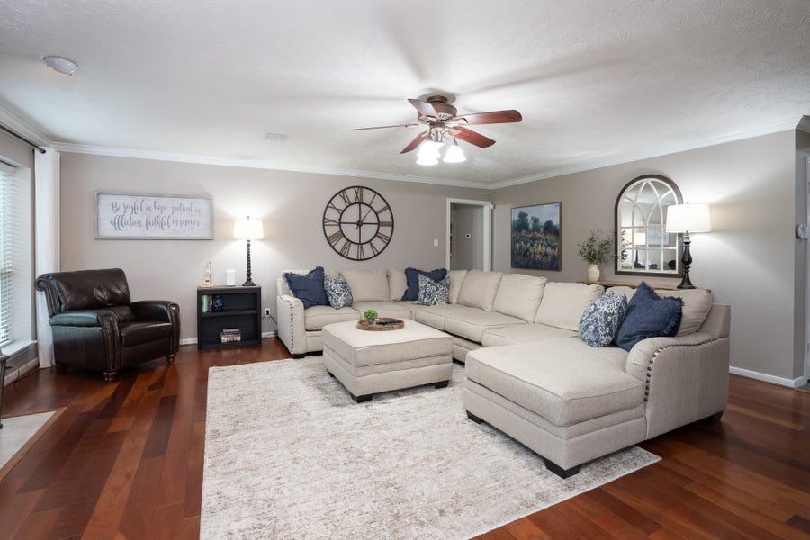 Property photo for 7202 Starbridge Drive, Houston, TX